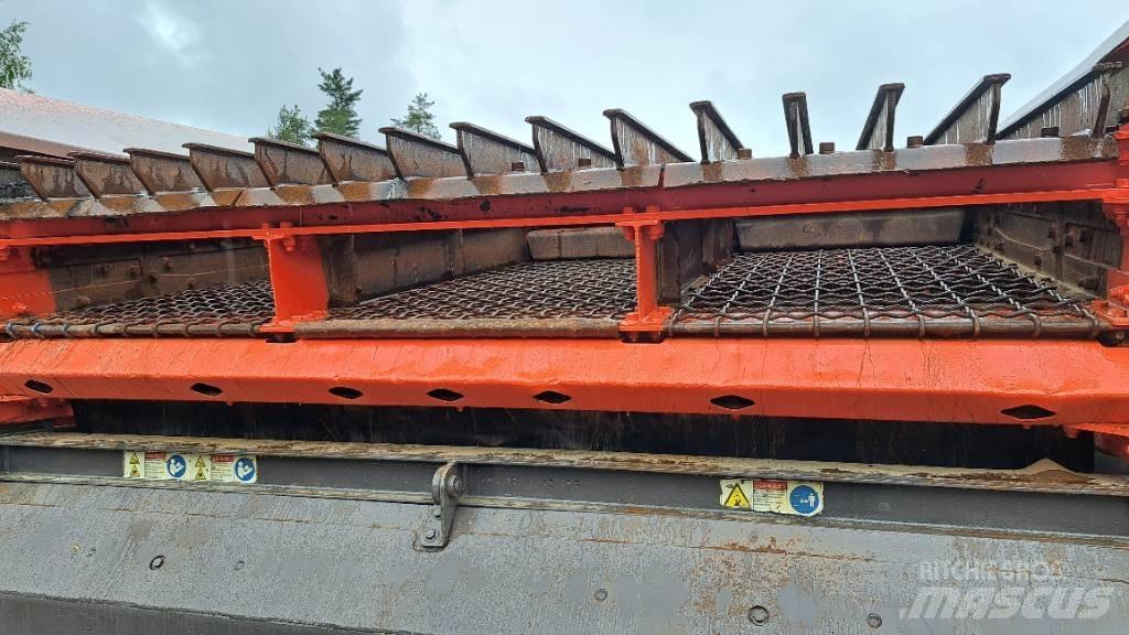Sandvik QE 141 Mobilna sita
