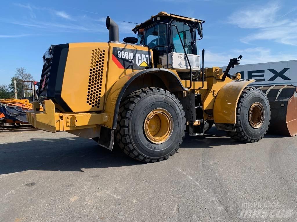 CAT 966MXE Kolesni nakladalci