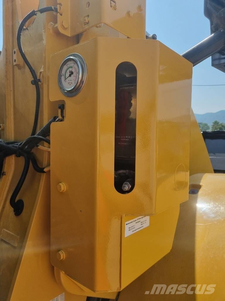 CAT 938 M Kolesni nakladalci