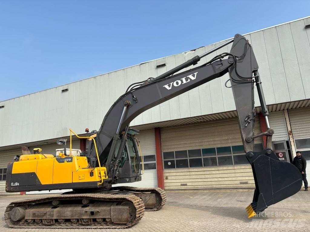Volvo EC 220 DL Bagri goseničarji