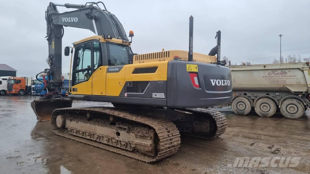 Volvo EC 300 D Bagri goseničarji