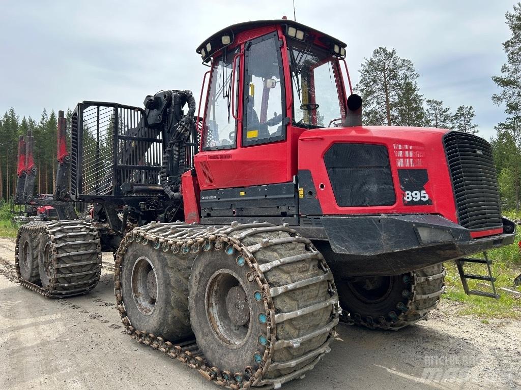 Komatsu 895 Forwarderji
