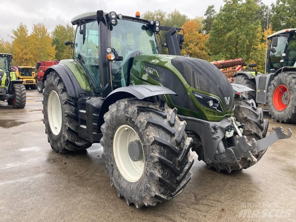 Valtra T 234 Traktorji