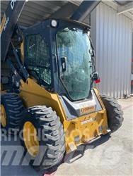 John Deere 324G Skid steer mini nakladalci