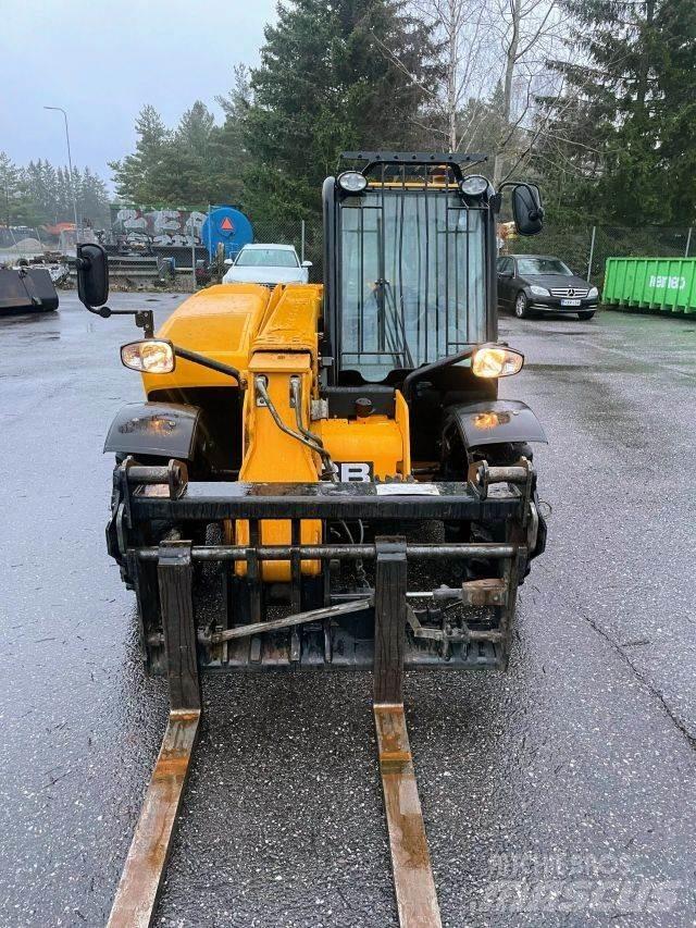 JCB 525-60T5 Teleskopski viličarji