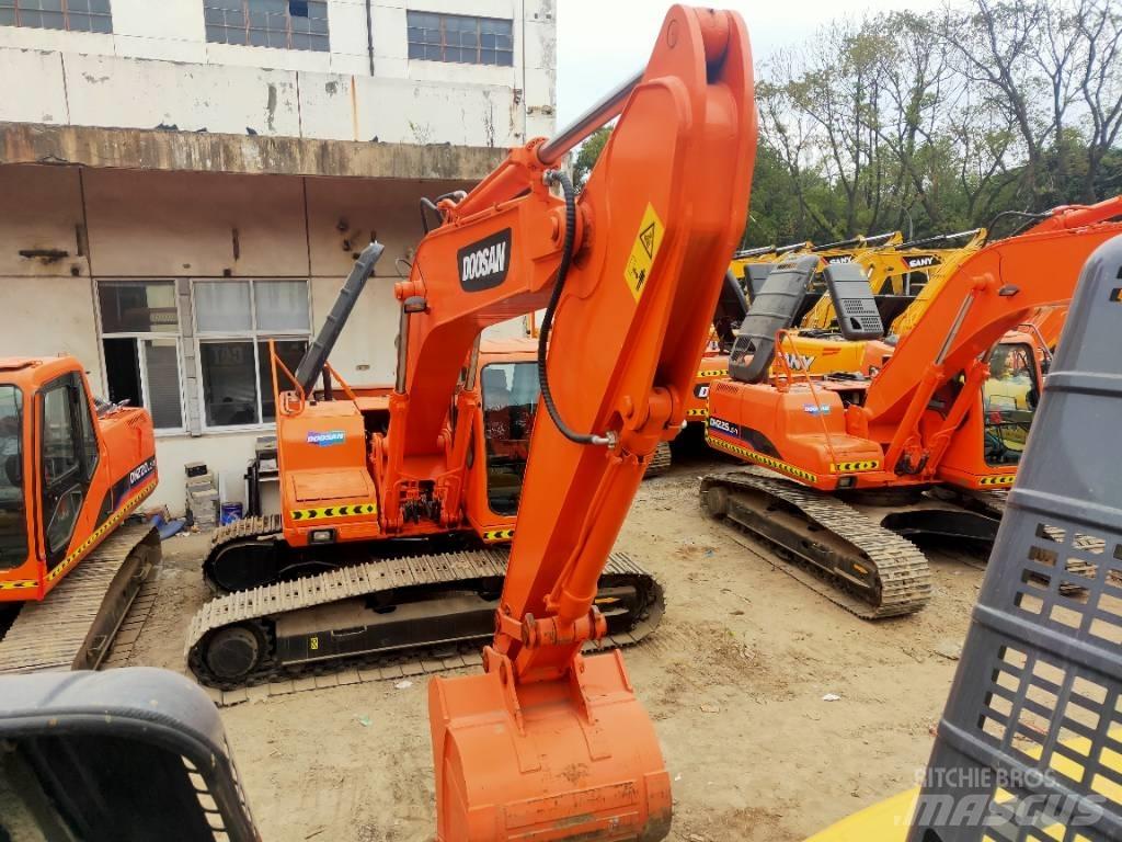 Doosan DH225LC-7 Bagri goseničarji
