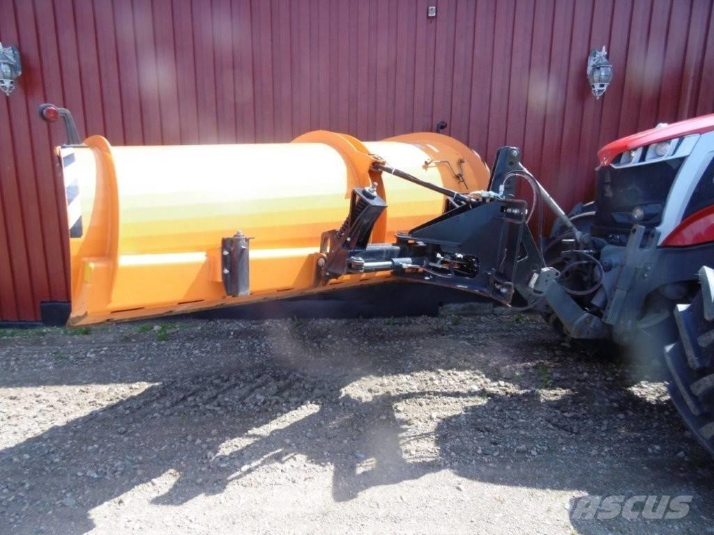 Massey Ferguson 7 S Traktorji