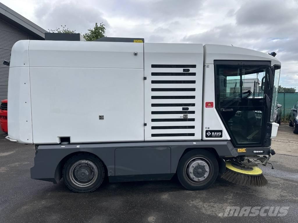 Ravo 540 STH Cestni pometači