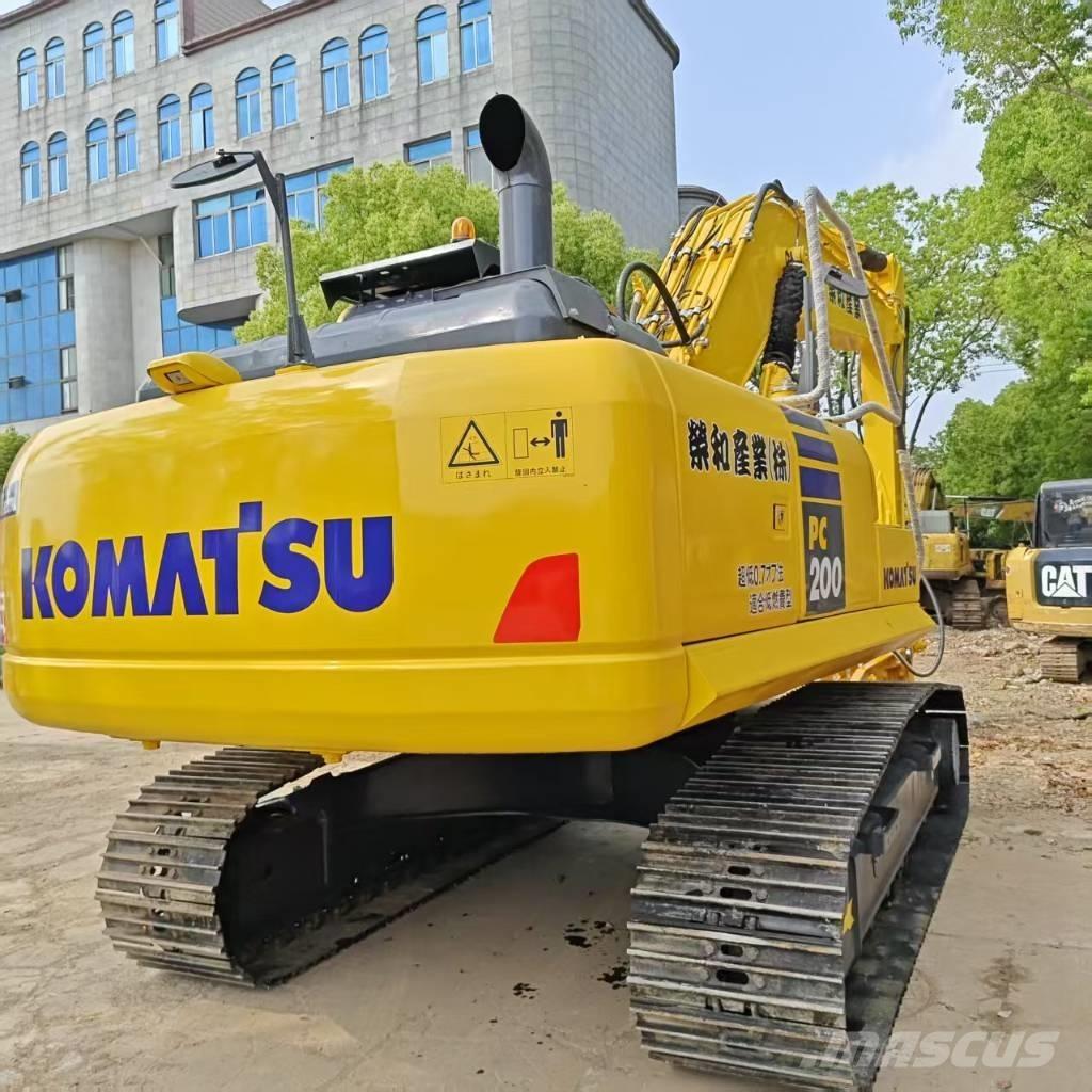 Komatsu PC 200-8 Bagri goseničarji