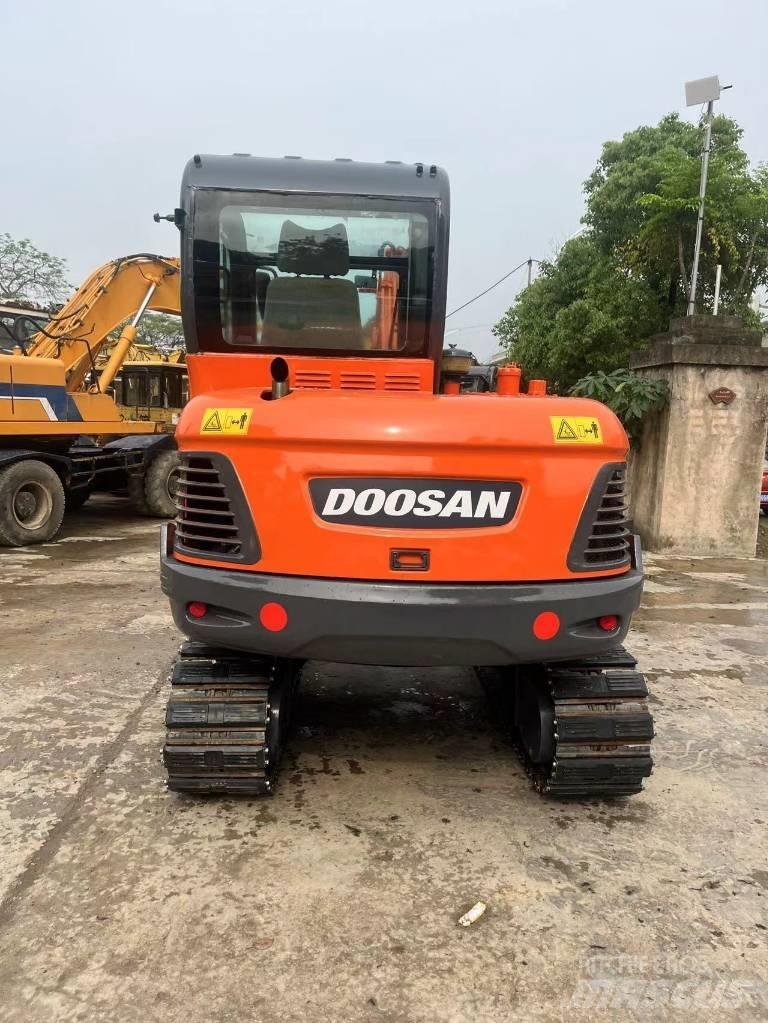 Doosan DX55-9C Mini bagri <7t
