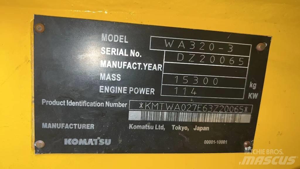 Komatsu WA320-3 Kolesni nakladalci