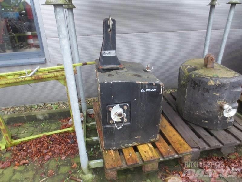 Saphir 1800kg MUFO Druga oprema za traktorje