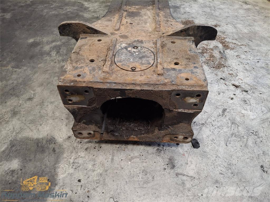 Komatsu 845 Druge komponente