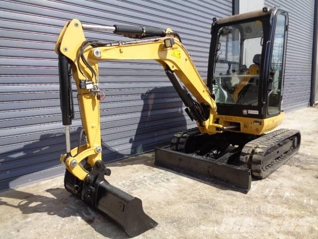 CAT 302.7 D Mini bagri <7t