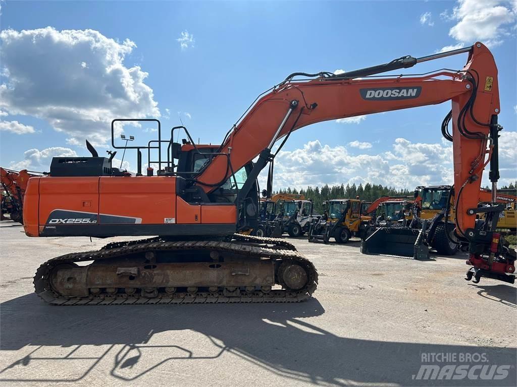 Doosan DX255LC-5 Bagri goseničarji