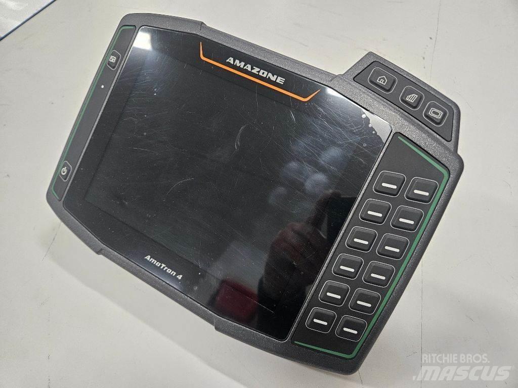 Amazone ZA-V 3200 Trosilniki mineralnega gnojila