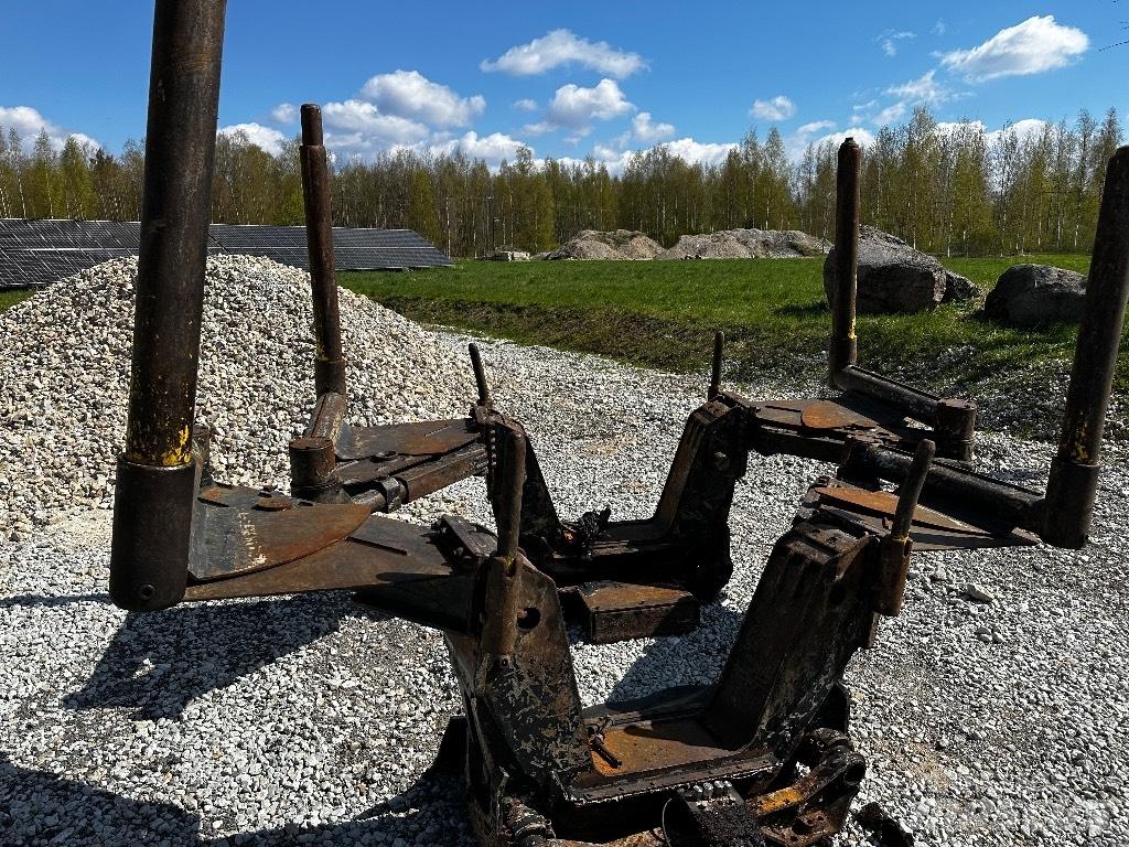 John Deere 1910 E Podvozje in vzmetenje
