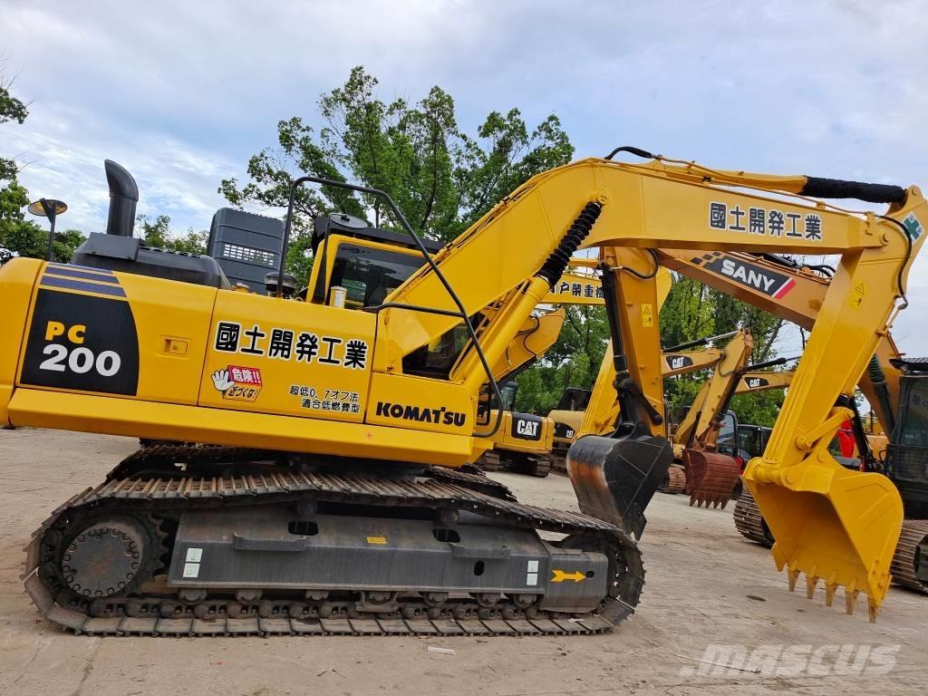 Komatsu PC 200-8 Bagri goseničarji