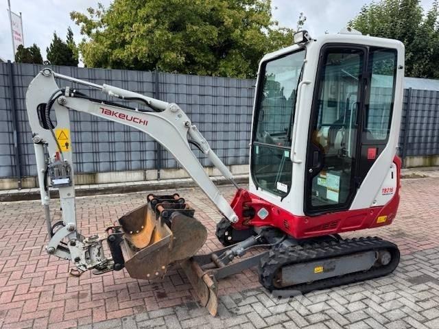 Takeuchi TB 216 Mini bagri <7t