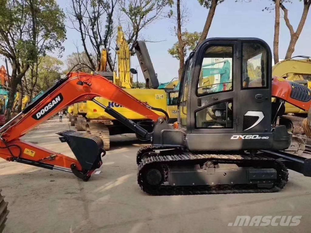 Doosan DX 60-9C Bagri goseničarji