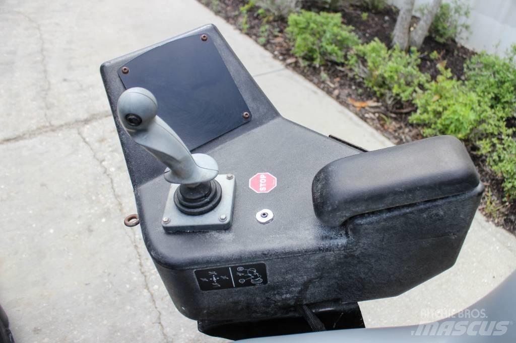 Ditch Witch JT20 Oprema za vodoravno smerno vrtanje
