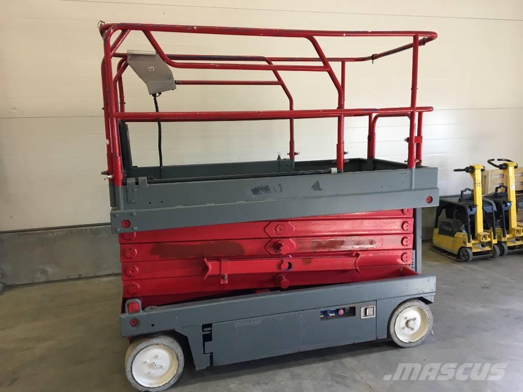 UpRight Saxlift X32N Vlečne dvižne ploščadi