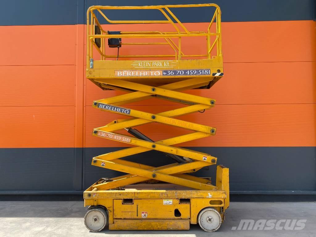 Haulotte Compact 10 Škarjaste dvižne ploščadi