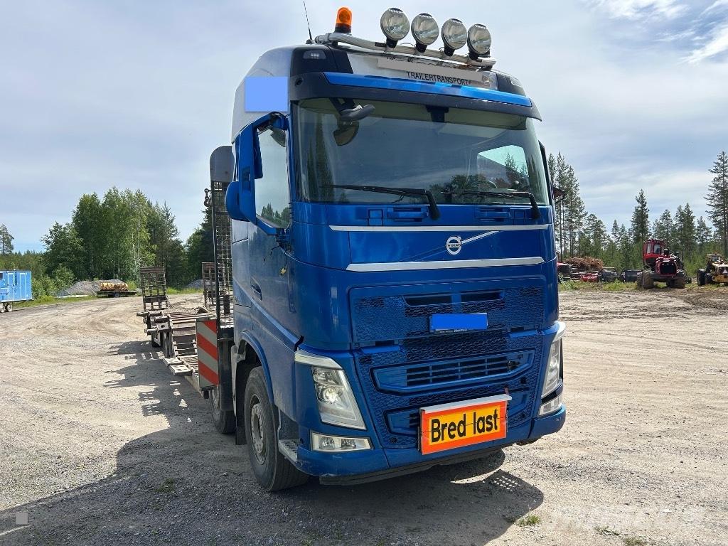 Volvo FH 500 Tovornjaki za prevoz gozdnih strojev