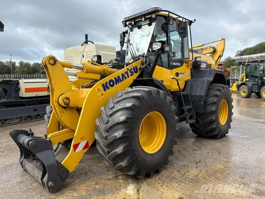 Komatsu WA320-8 Kolesni nakladalci