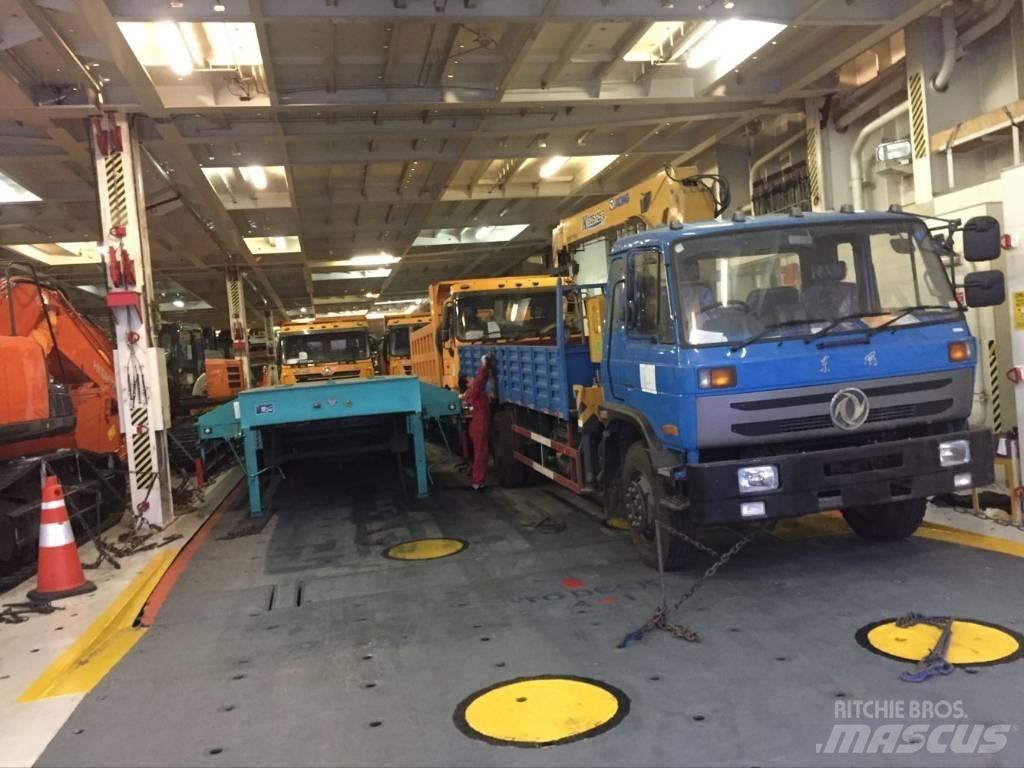 Hitachi 470 Bagri goseničarji