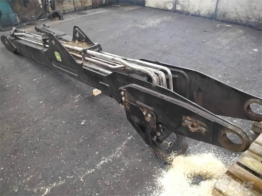 John Deere Ch8 Dvigala za gozdne kombajne