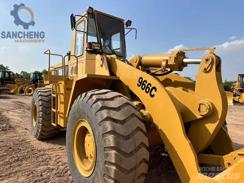 CAT 966 C Kolesni nakladalci