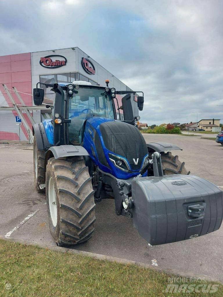 Valtra T235V Traktorji
