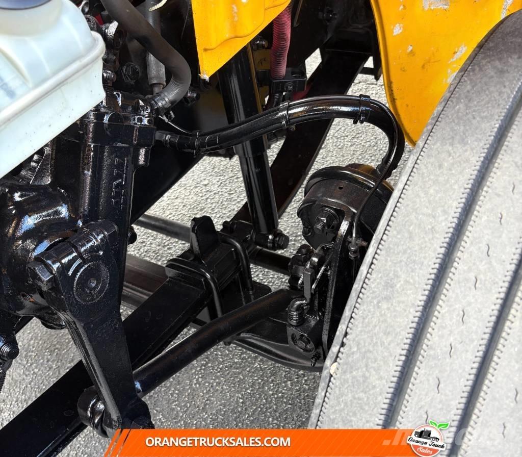 Hino 268 Tovornjaki zabojniki