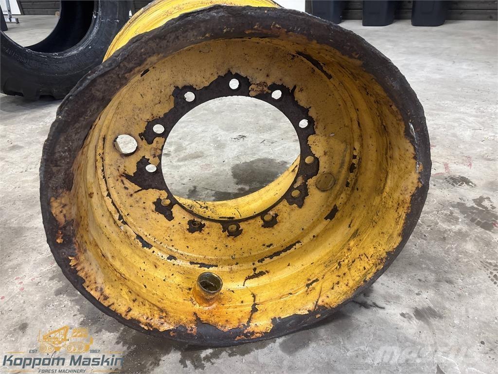 Rottne H20 24x30,5 Gume, kolesa in platišča