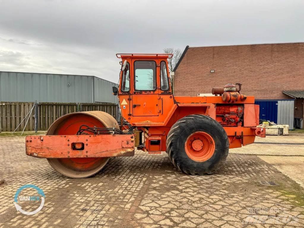 Hamm 2410SSD Drugi valjarji