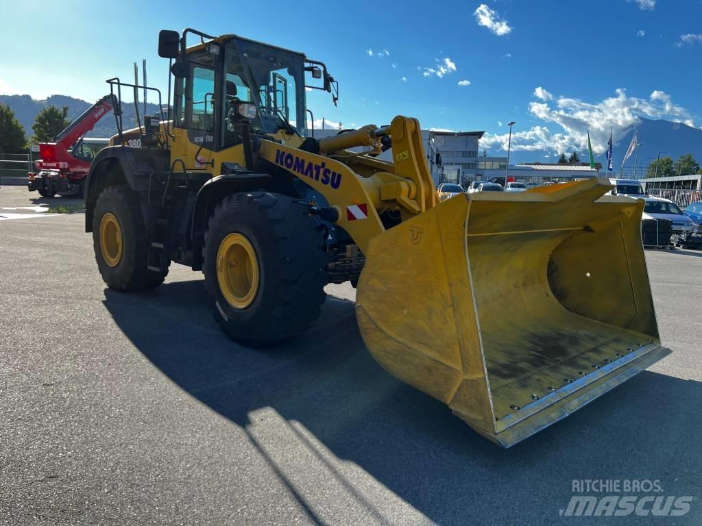Komatsu WA380-8E0 Kolesni nakladalci
