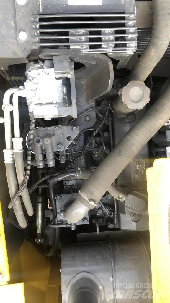 Komatsu PC 130 Bagri goseničarji