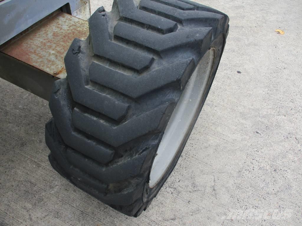 Genie Z45/25 (639) Zglobne samohodne dvižne ploščadi