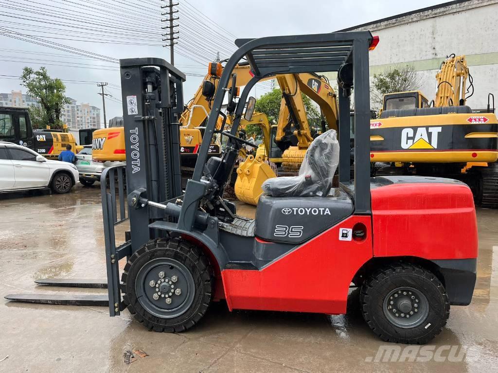 Toyota FD 35 Dizelski viličarji