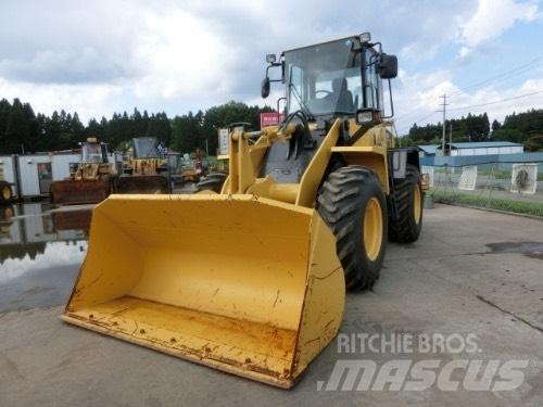 Komatsu WA100-5 Kolesni nakladalci