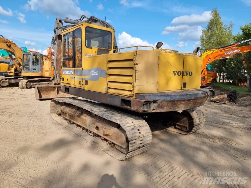 Volvo EC 200 Bagri goseničarji