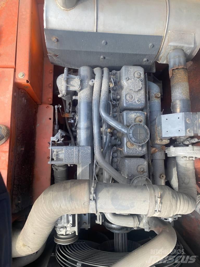 Doosan DX300LC-9C Bagri goseničarji