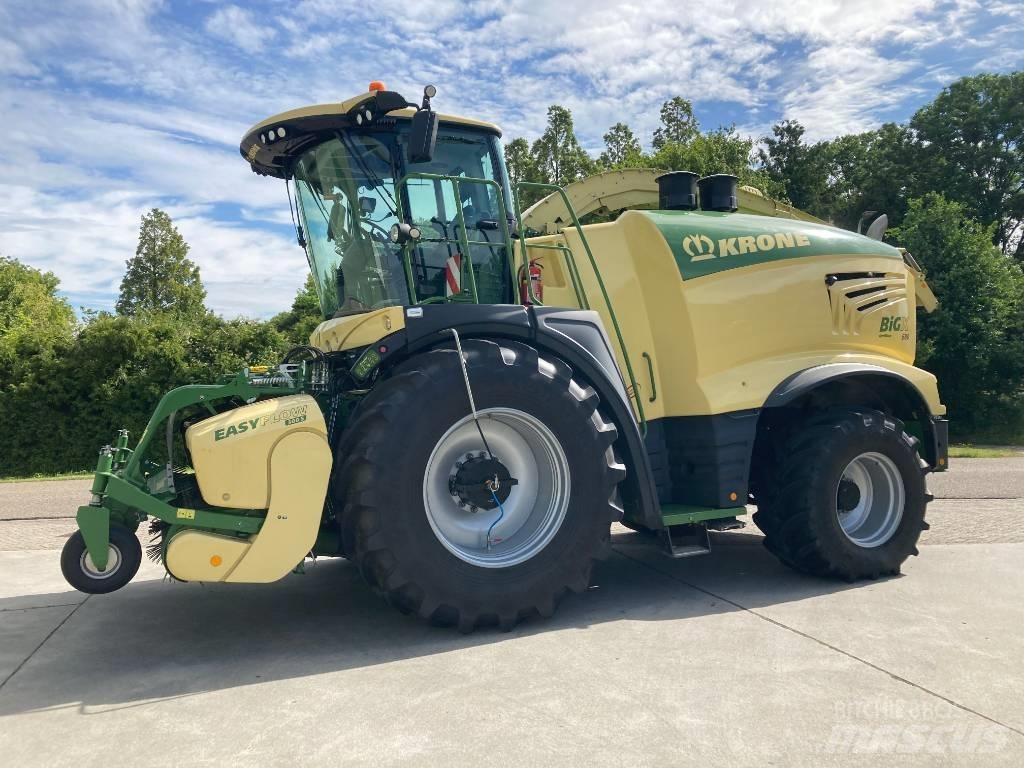 Krone BiG X 680 Stroji za krmo na lastni pogon