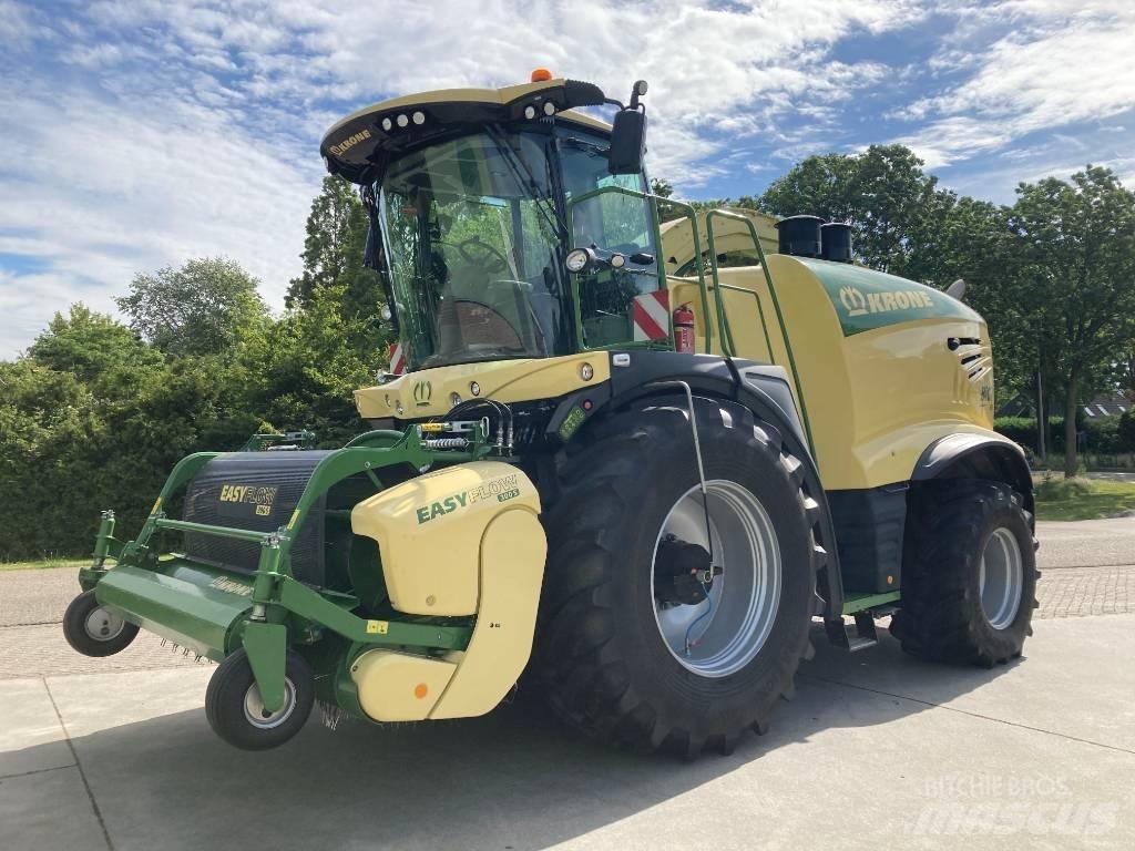 Krone BiG X 680 Stroji za krmo na lastni pogon