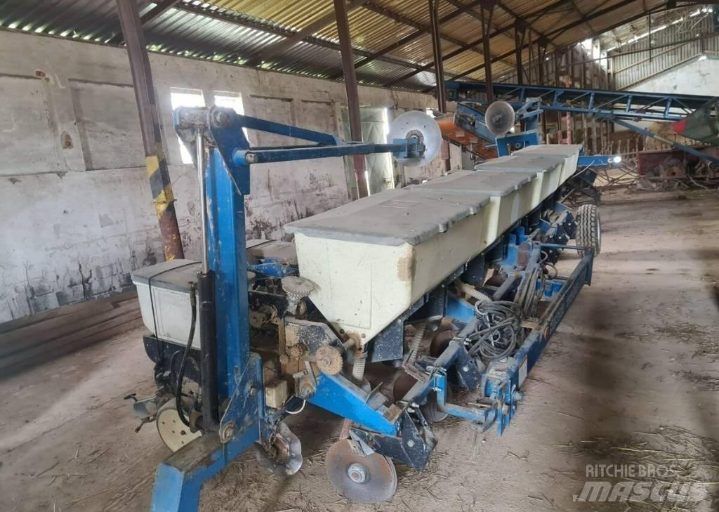Kinze 3000 Sadilniki
