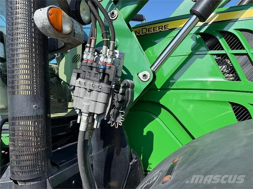 John Deere 6210R Traktorji