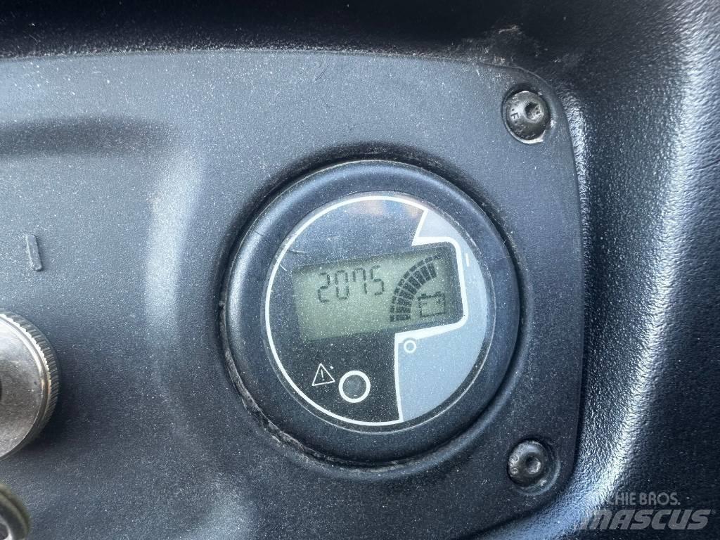 Yale mp 20 T Električni nizko dvižni viličar s stojiščem