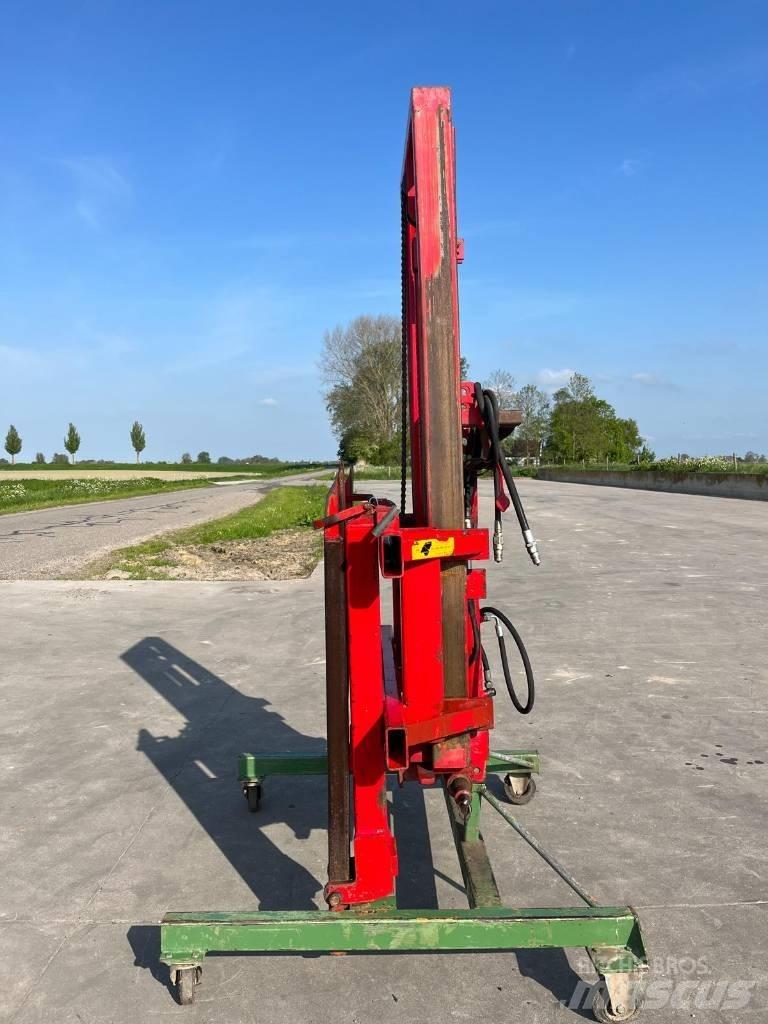 Wifo H1600/240 Čelni nakladalci in kopači