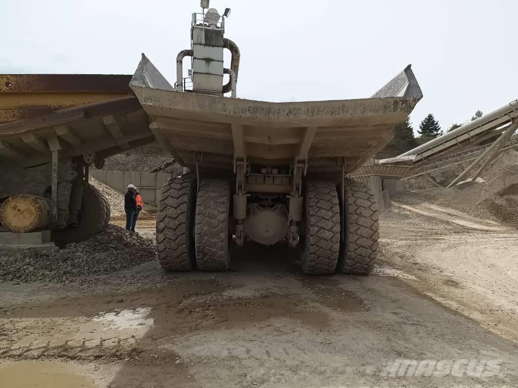 Komatsu HD 605-5 Togi demperi